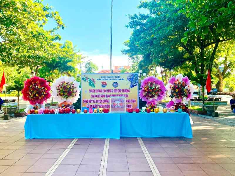 Tổng kết phong trào Đoàn và tuyên dương học sinh 3 tốt