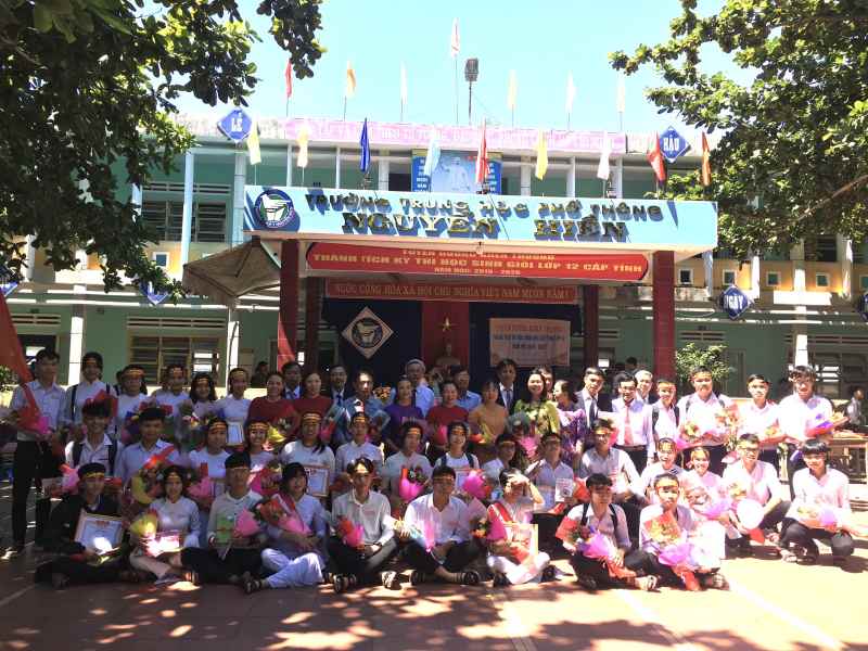 TIN VỀ HỌC SINH GIỎI CẤP TỈNH LỚP 12