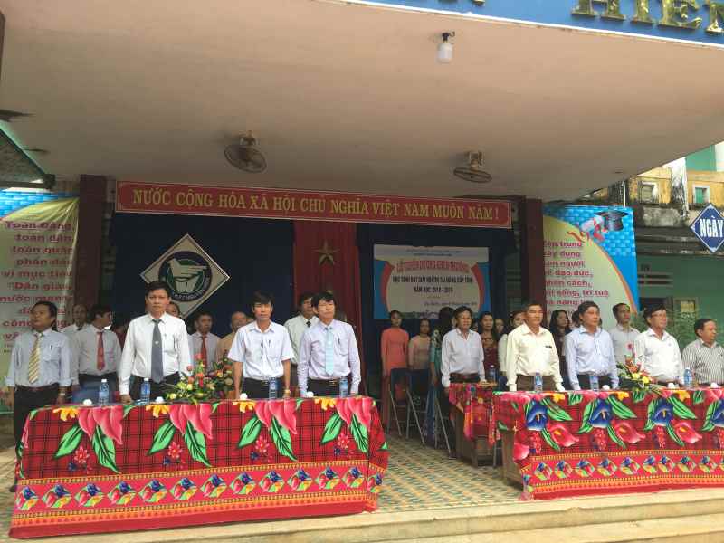 TUYÊN DƯƠNG KHEN THƯỞNG HỌC SINH GIỎI VÀ OLYMPIC